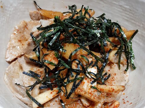 豚しょうが焼き丼